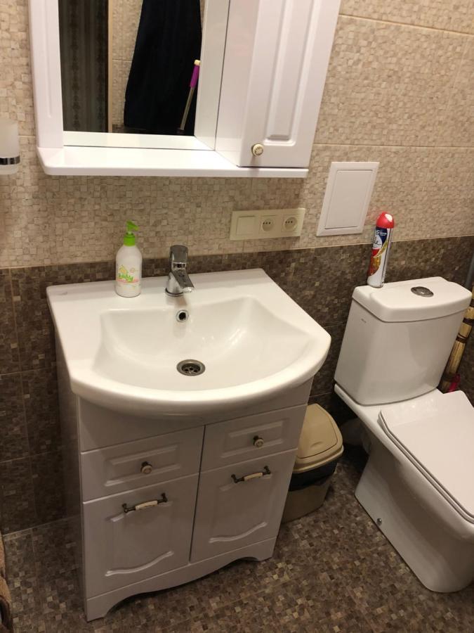 Red Apartment 2019 Very Centre Kherson Extérieur photo
