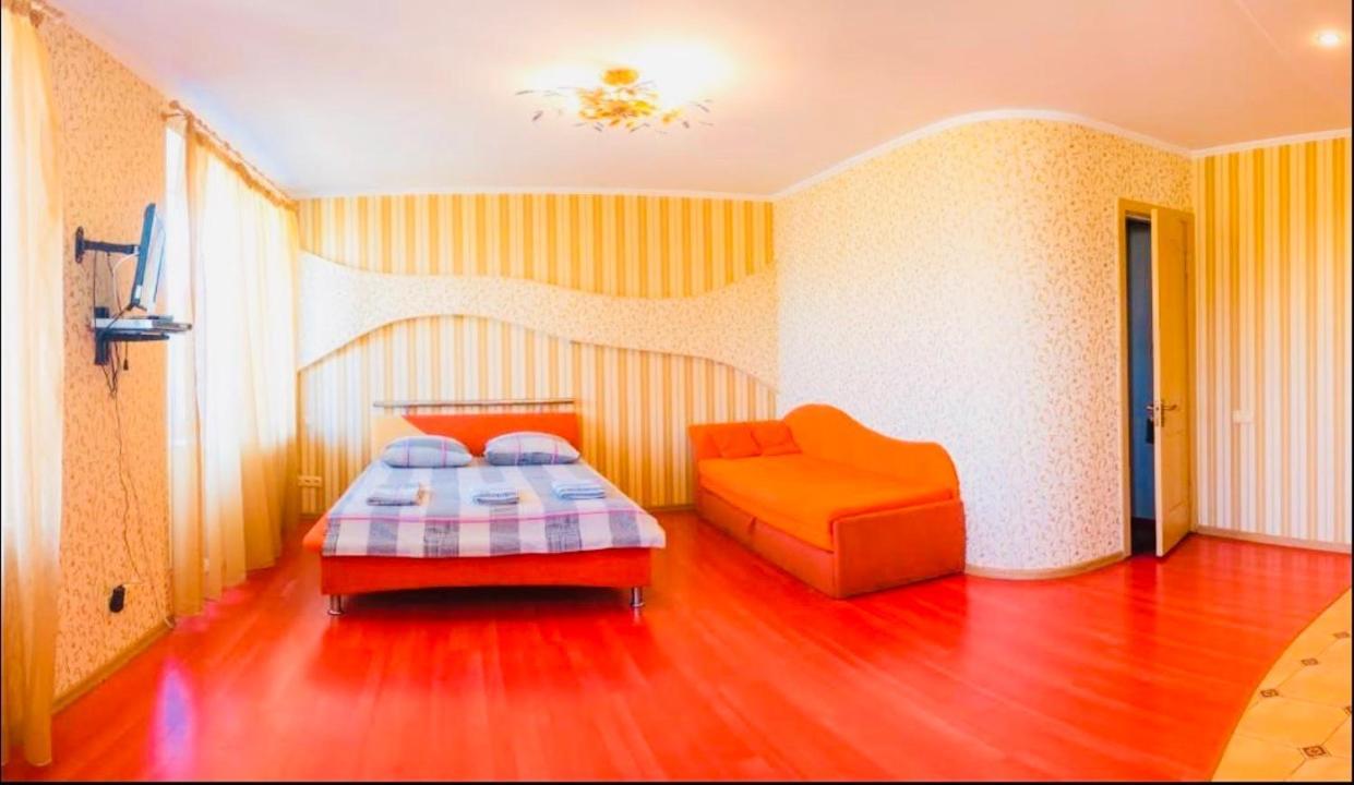 Red Apartment 2019 Very Centre Kherson Extérieur photo